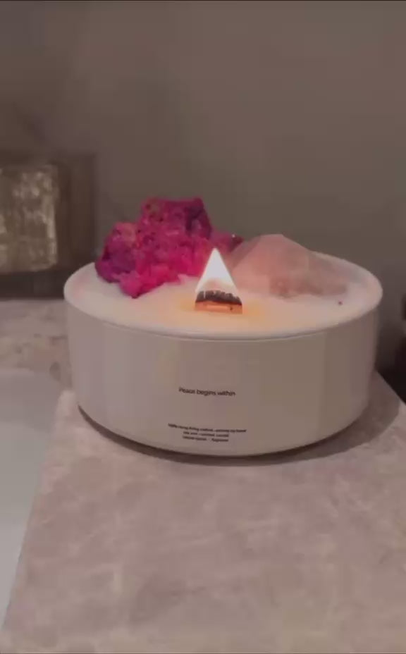 Crystal Candle Collection - 𝑹𝒐𝒔𝒆 𝑸𝒖𝒂𝒓𝒕𝒛 + 𝑹𝒖𝒃𝒚 𝑪𝒐𝒓𝒖𝒏𝒅𝒖𝒎